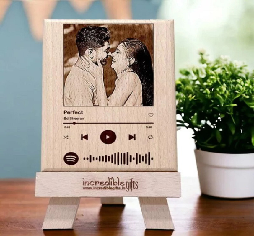 Romantic Gift Wooden Personalized Spotify Photo Frame 