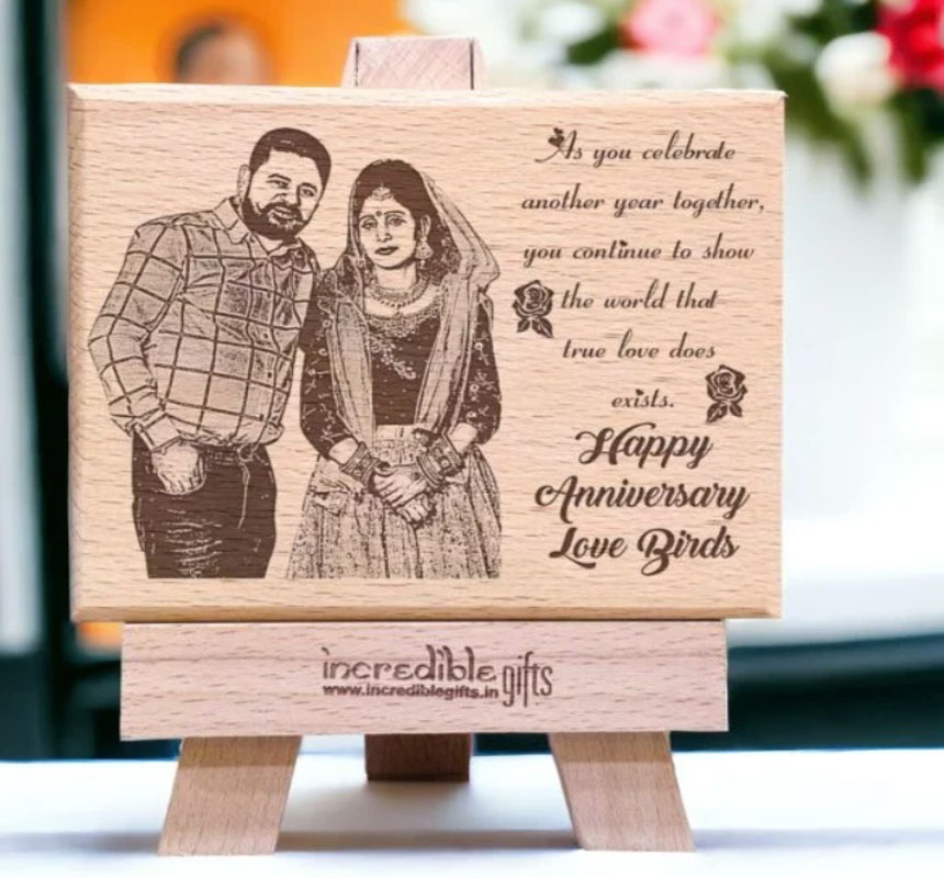  Personalized Wooden Couple Photo Frame