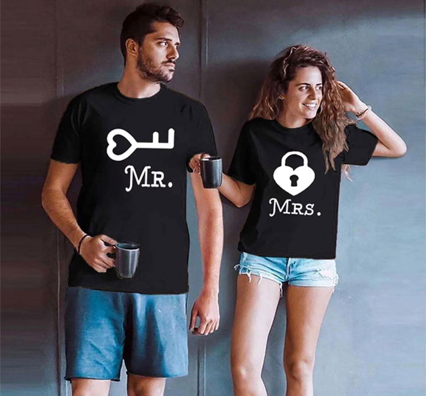 Mr. & Mrs. love couple print black tshirt